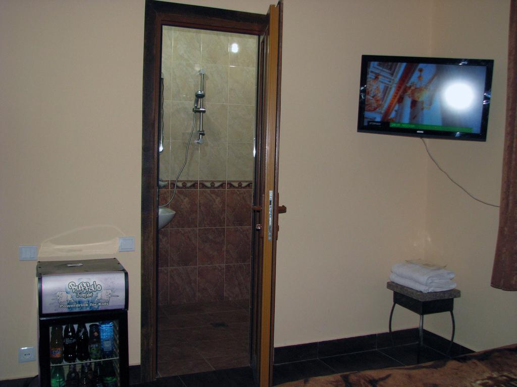 Princ Plaza Hotel Yerevan Ruang foto