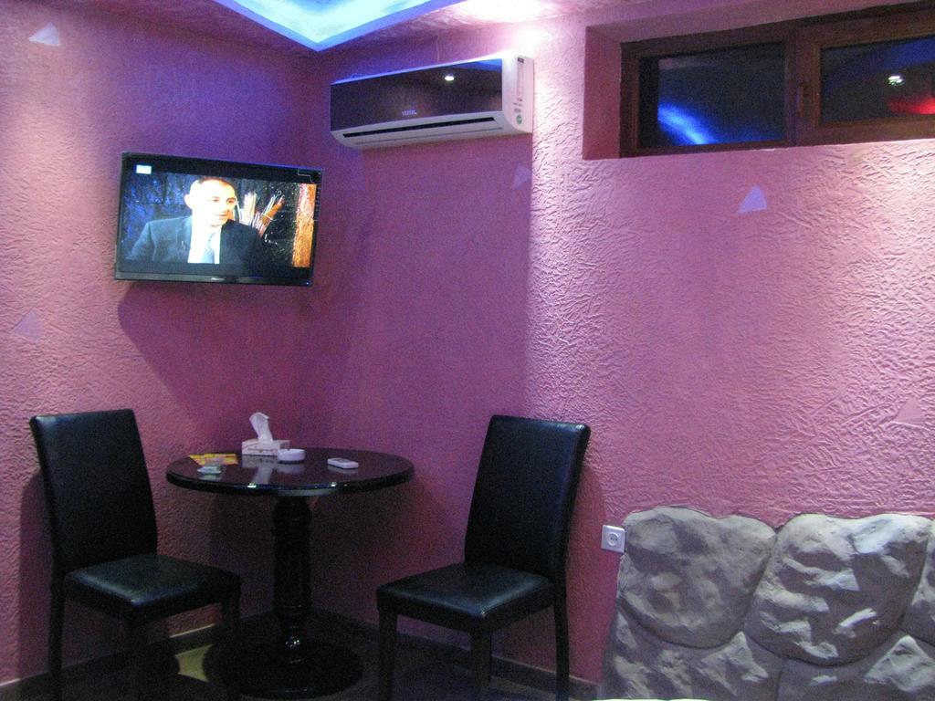 Princ Plaza Hotel Yerevan Ruang foto